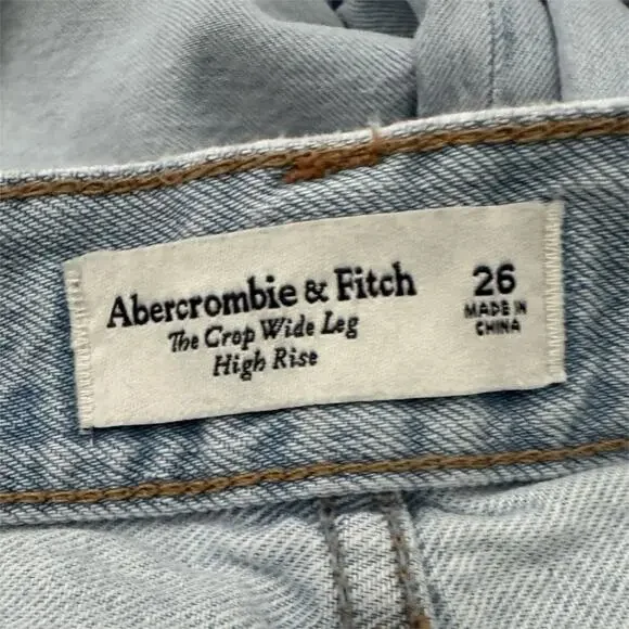 NWT Abercrombie & Fitch Denim Light Blue Wide Leg High Rise Cropped - Picture 2 of 13